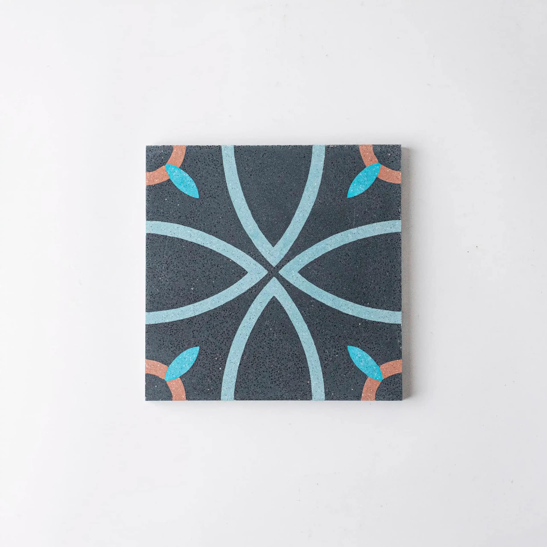 karoistanbul_geleneksel-cement-tile_20x20cm_4